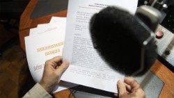 Hebdomada Papae, as notícias em latim